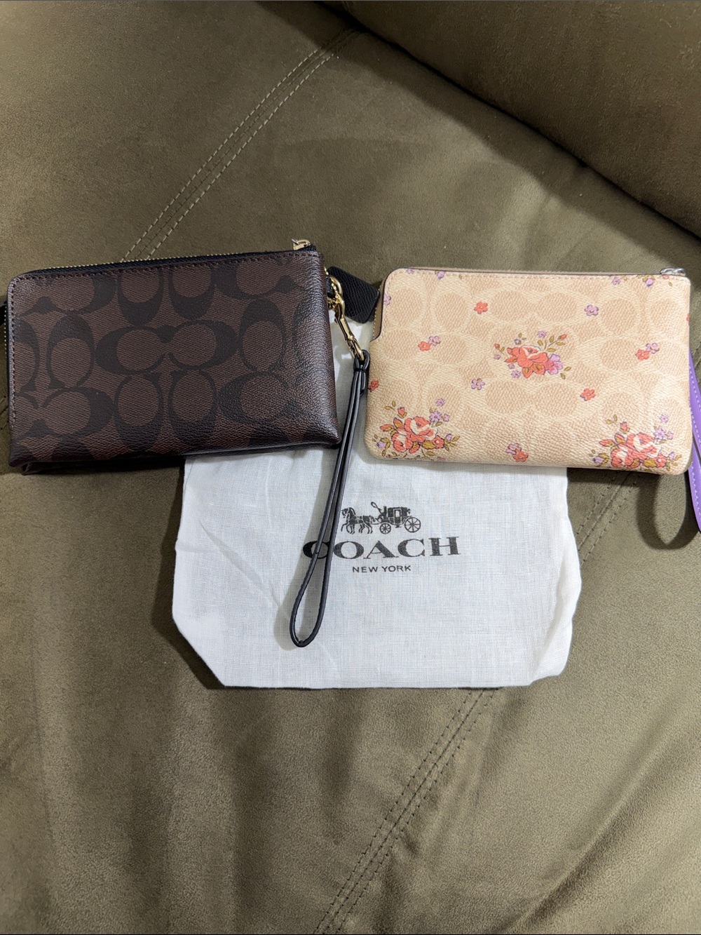 Coach 2 Wristlet Lot Signature Canvas Double Zip & Floral Corner Zip + Dust Bag - Picture 2 of 8